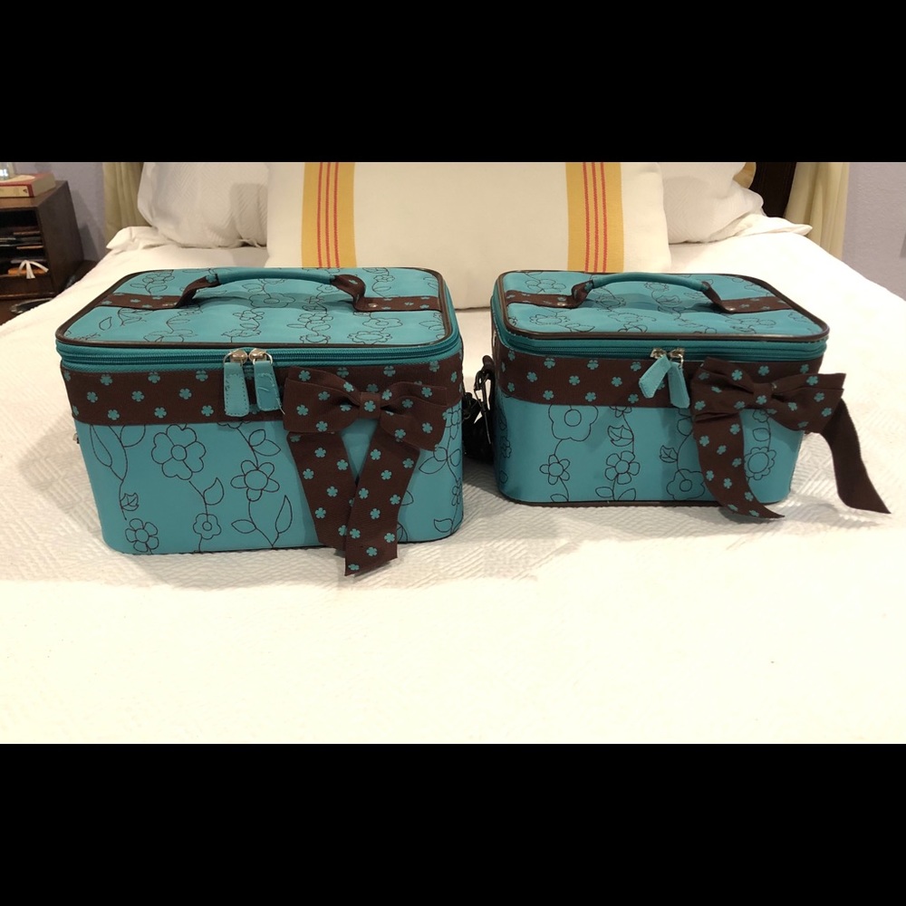 Set of 2 cases
